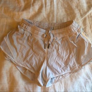 Lululemon Hotty Hot Short